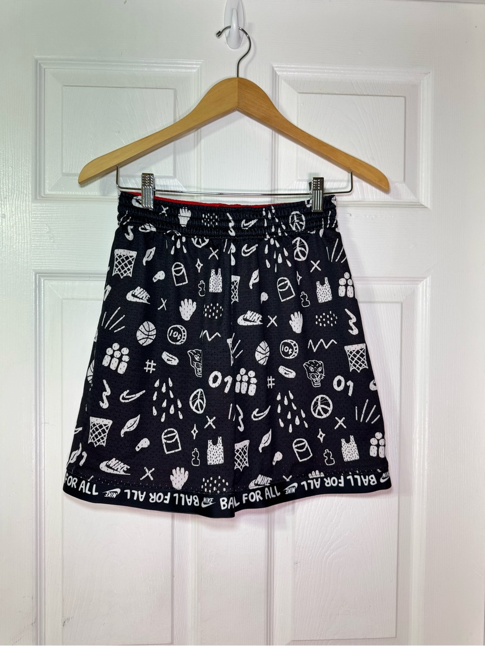 Nike Reversible Basketball Shorts Black Printed & Red Mesh Size S